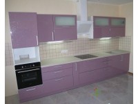 Кухня на заказ с фасадами из МДФ с краской (глянец) пастельного сиреневого цвета